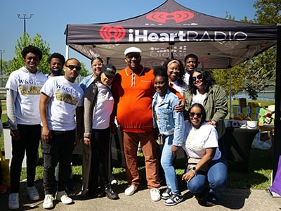 0002 wright gray easter iheart radio both teams together